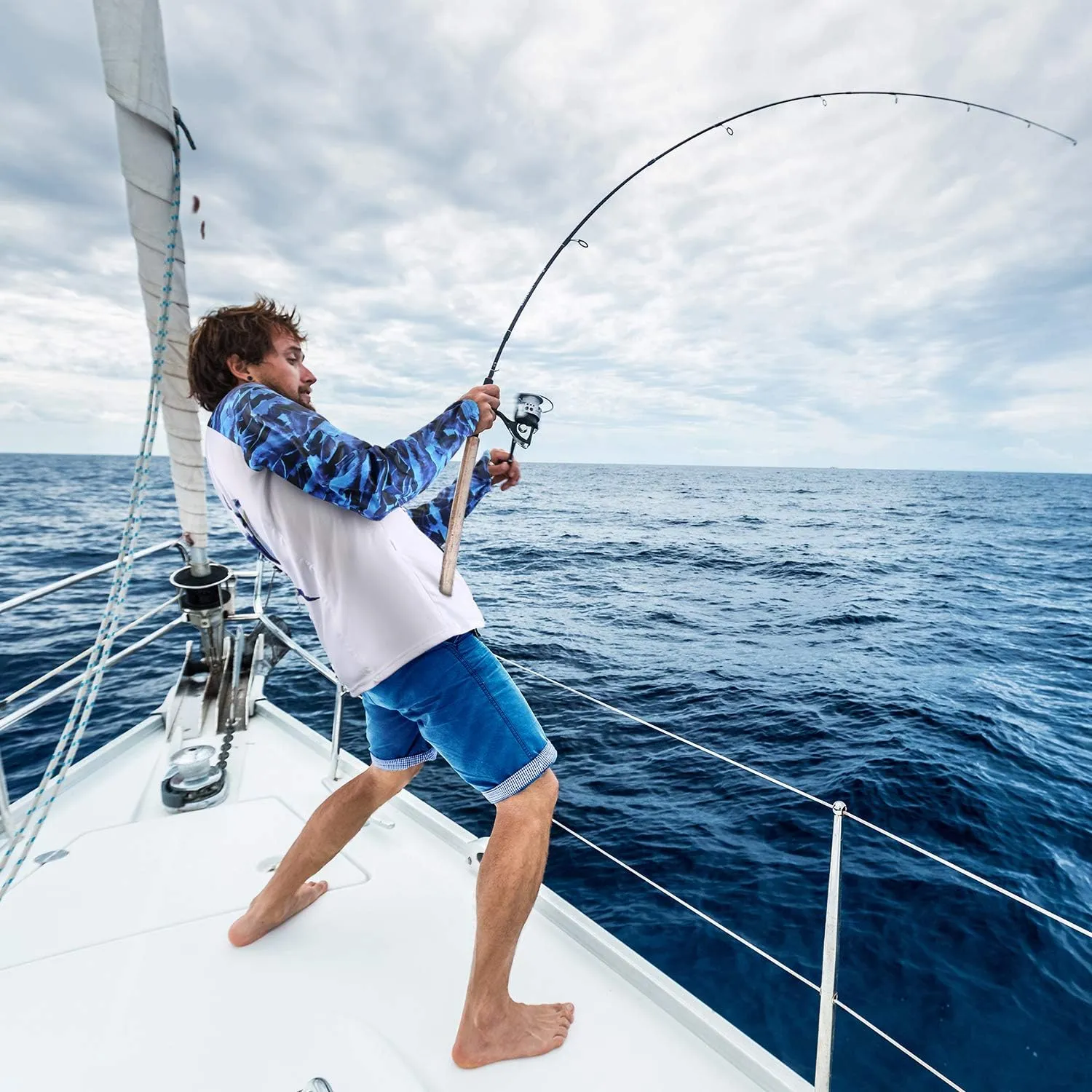 Palmyth Fishing Shirt for Men Long Sleeve Sun Protection UV UPF 50  T-Shirts with Pocket