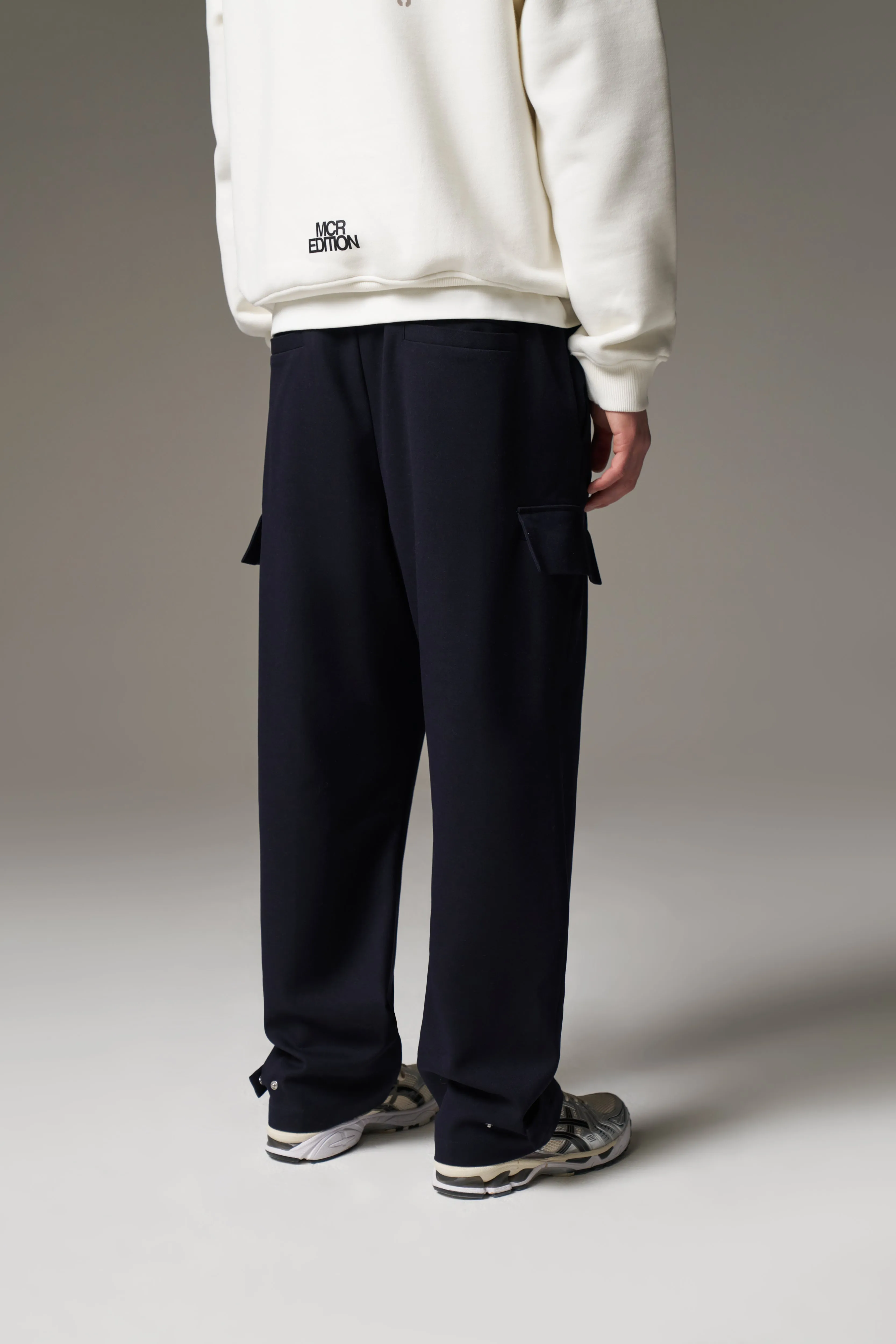 PLEATED WIDE LEG TROUSER - NAVY